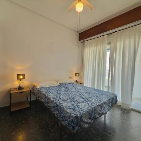 Beachfront Terrace - *